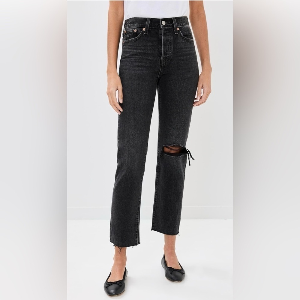 Levi's Wedgie Straight Leg Fray Raw Hem Distressed High Waist Button Fly Jeans